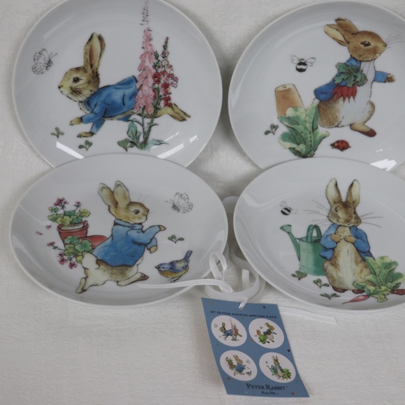 BEATRIX POTTER PETER RABBIT EASTER 4 ASSORTED APPETIZER PLATES - S/4 - NEW #D - Picture 7 of 8